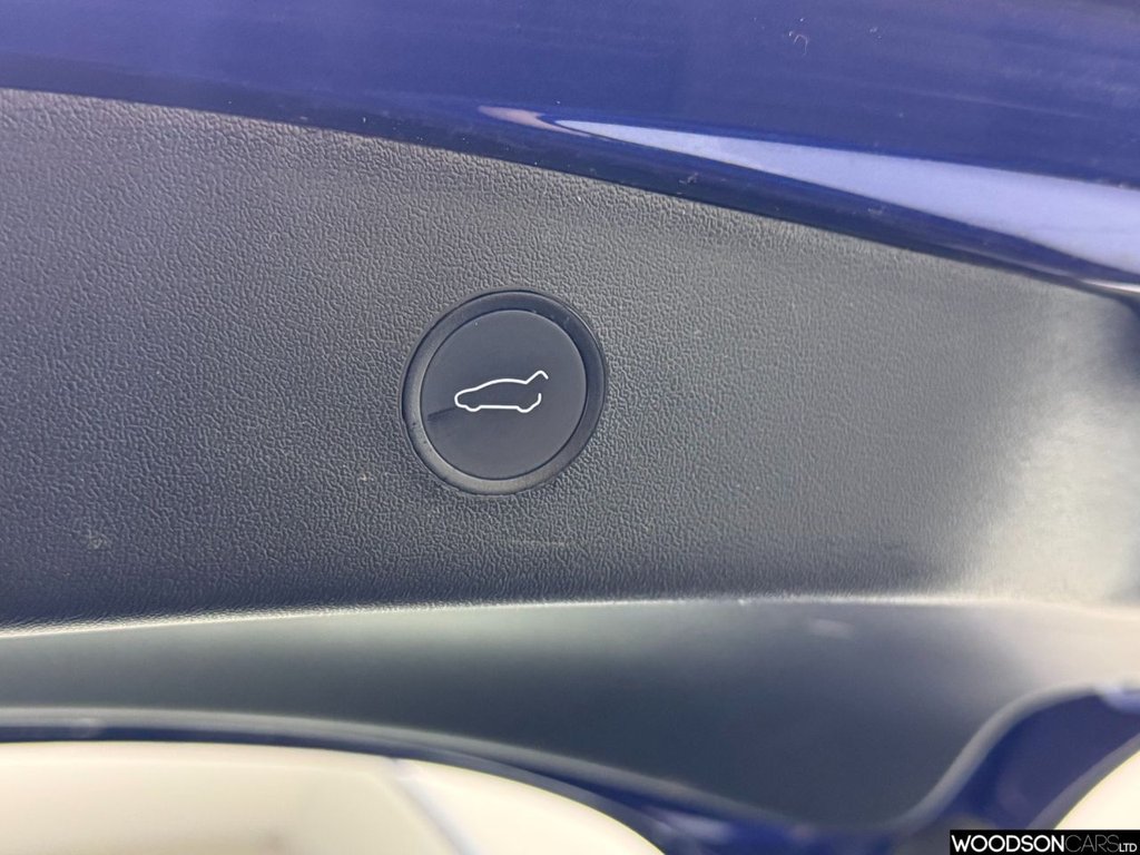 Used Tesla Model 3 2021 for sale - 76623395: Photo 26