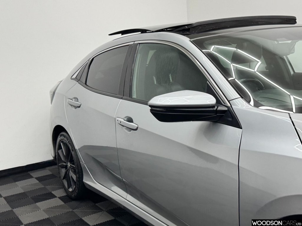 Used Honda Civic 2020 for sale - 77608705: Photo 40