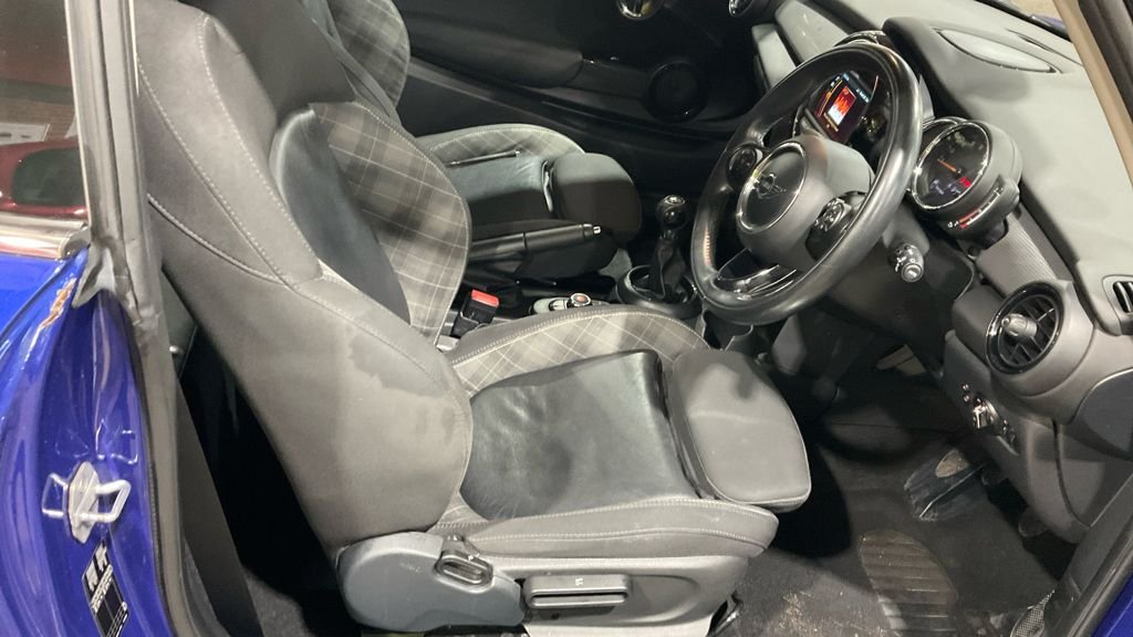 Used MINI Hatch 2018 for sale - 77413451: Photo 5