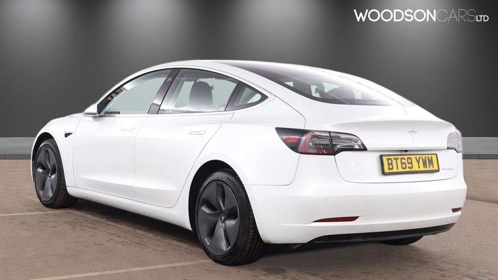 Used Tesla Model 3 2019 for sale - 77920520: Photo 2