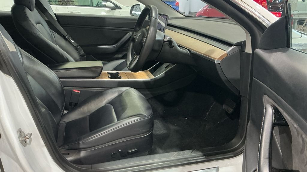 Used Tesla Model 3 2019 for sale - 77920520: Photo 5