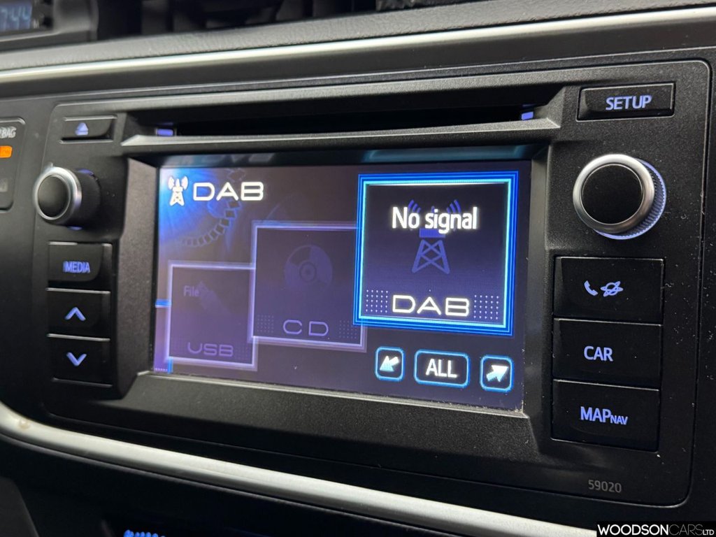 Used Toyota Auris 2014 for sale - 77627401: Photo 11