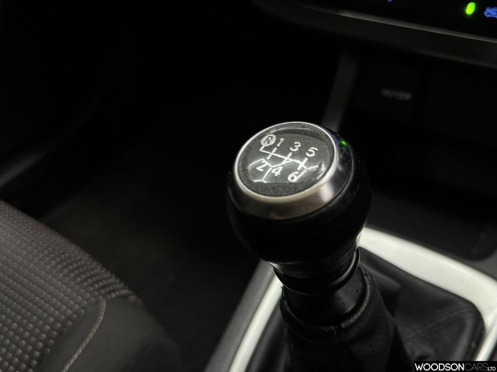 Used Toyota Auris 2014 for sale - 77627401: Photo 24