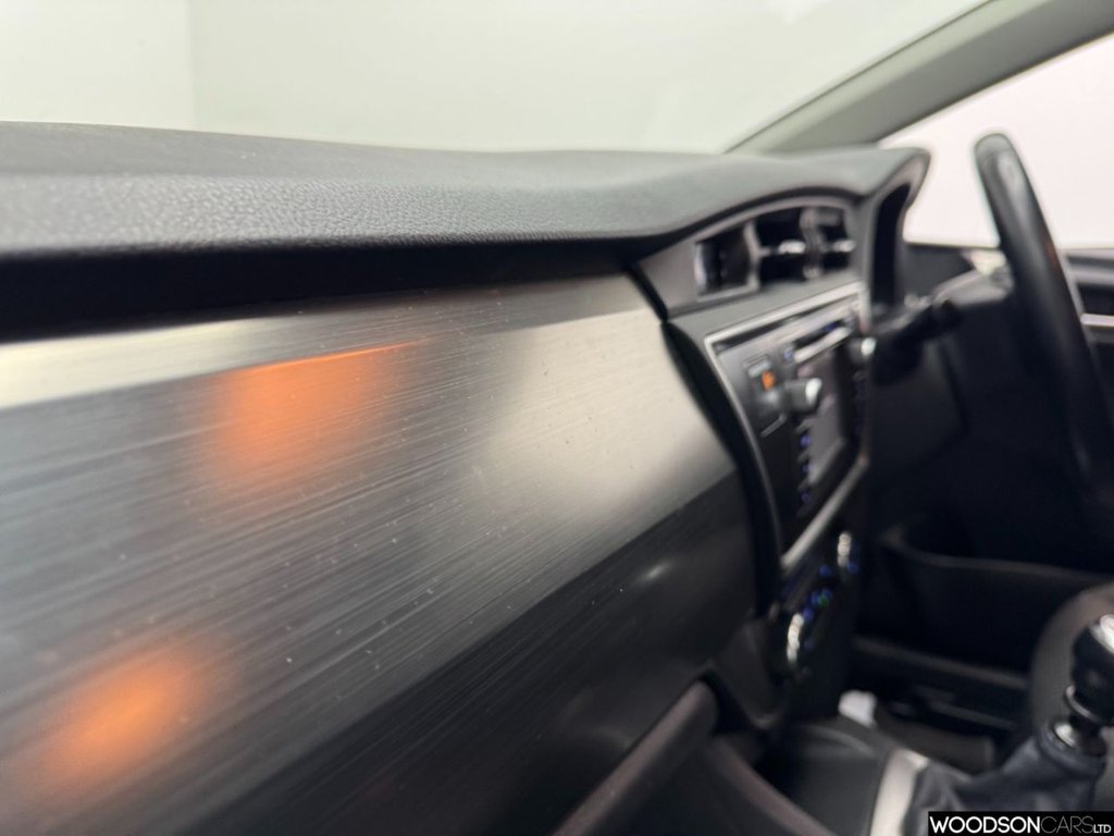 Used Toyota Auris 2014 for sale - 77627401: Photo 33