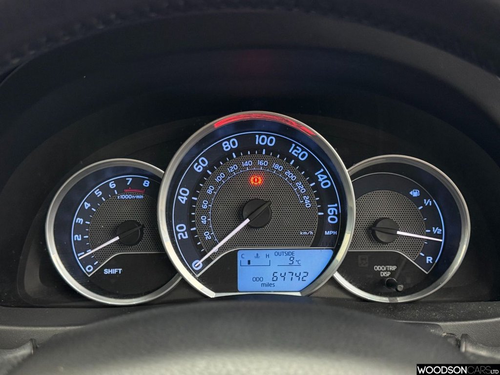 Used Toyota Auris 2014 for sale - 77627401: Photo 8