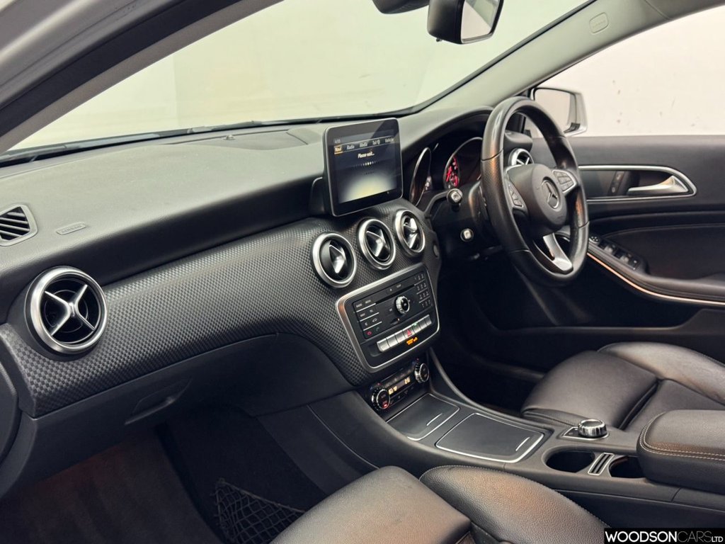 Used Mercedes-Benz A-Class 2017 for sale - 77697956: Photo 4