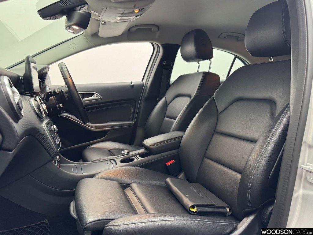 Used Mercedes-Benz A-Class 2017 for sale - 77697956: Photo 5