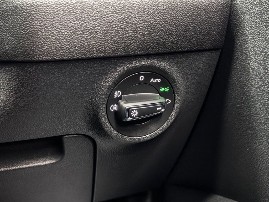 Used Skoda Karoq 2018 for sale - 76642904: Photo 23