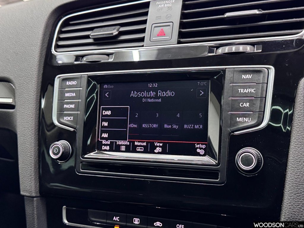 Used Volkswagen Golf 2015 for sale - 77065045: Photo 11