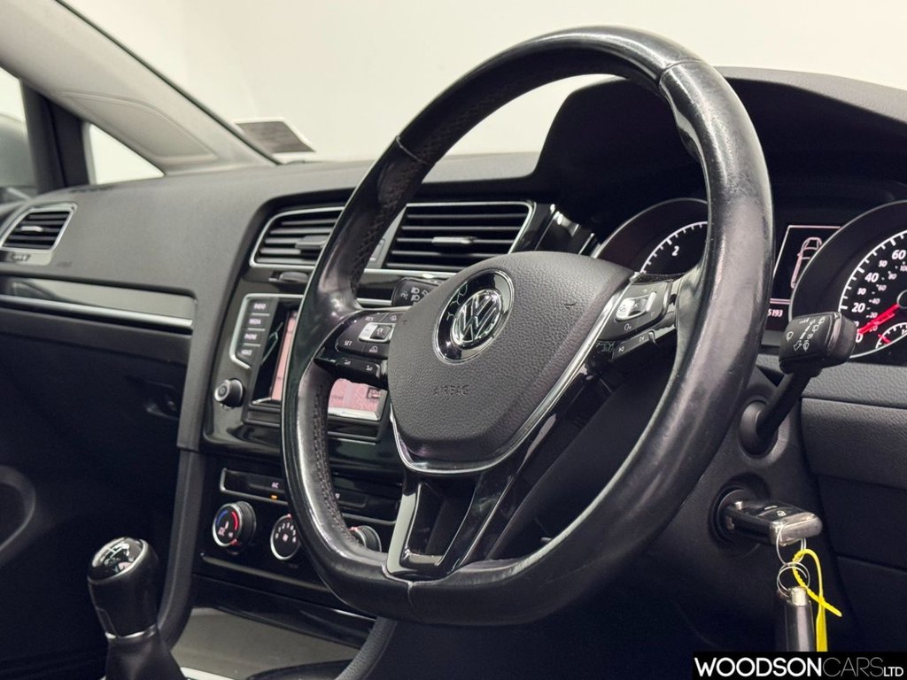 Used Volkswagen Golf 2015 for sale - 77065045: Photo 17