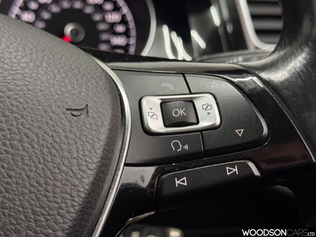 Used Volkswagen Golf 2015 for sale - 77065045: Photo 31