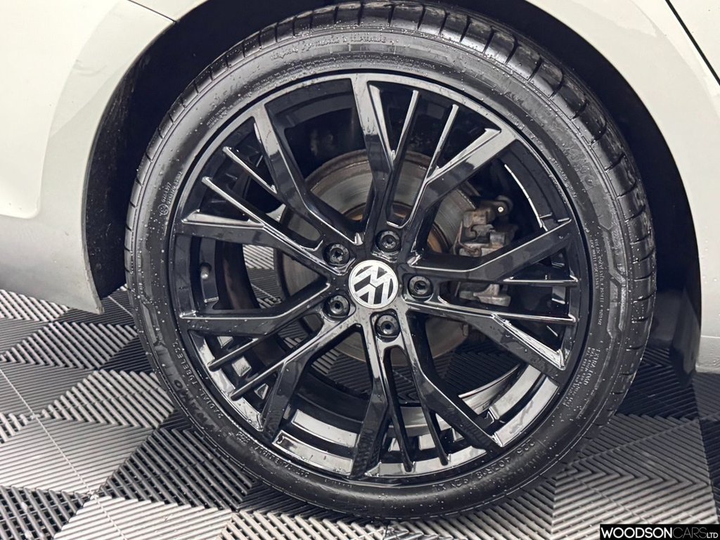 Used Volkswagen Golf 2015 for sale - 77065045: Photo 43