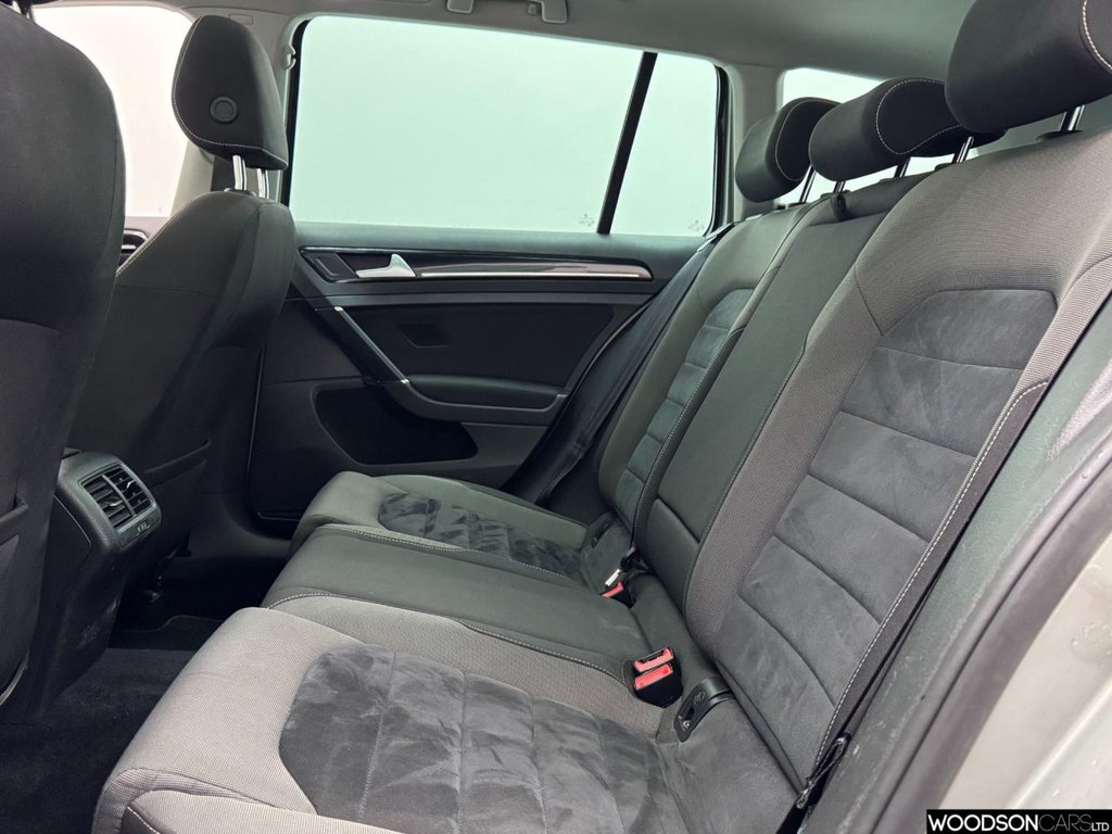 Used Volkswagen Golf 2015 for sale - 77065045: Photo 7