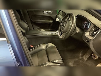 Used Volvo XC60 2017 for sale - 77693278: Photo