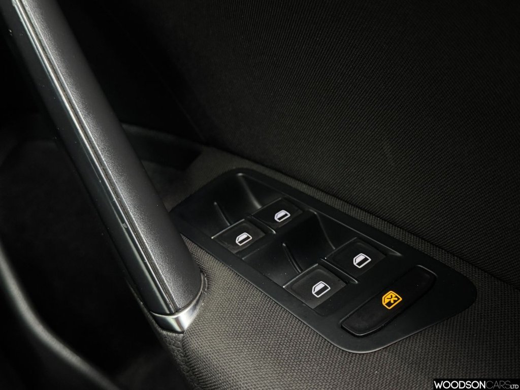 Used Volkswagen Golf 2014 for sale - 77849576: Photo 35