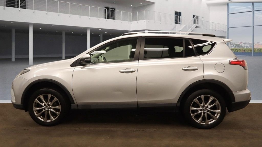 Used Toyota RAV4 2016 for sale - 77748149: Photo 13