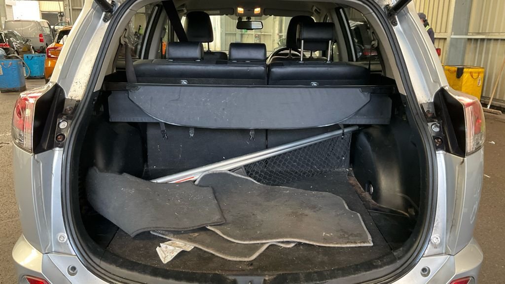 Used Toyota RAV4 2016 for sale - 77748149: Photo 14