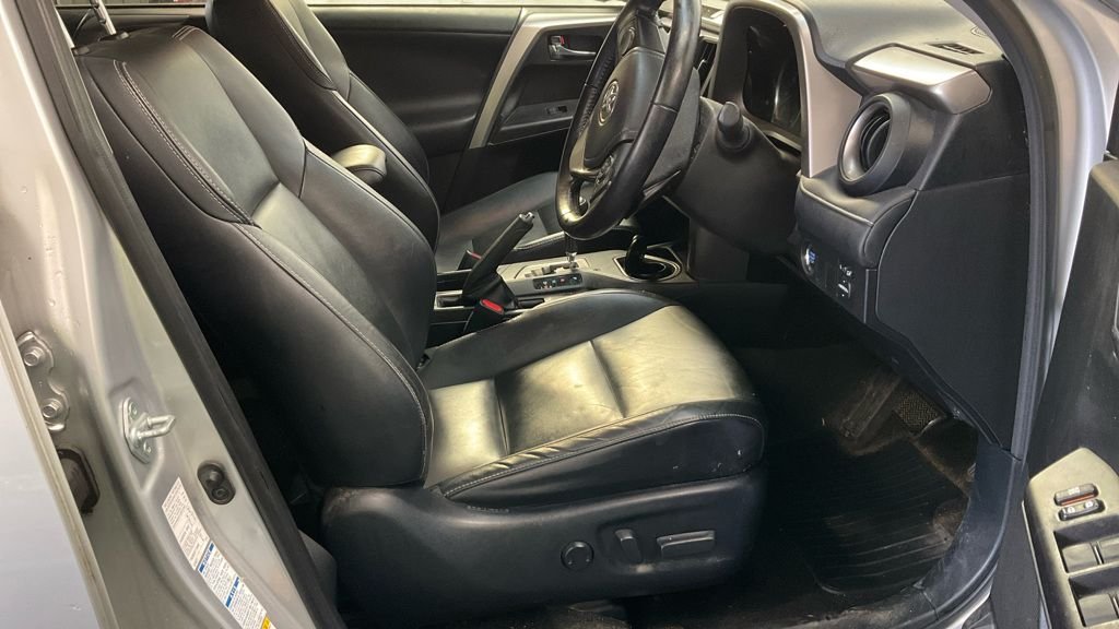 Used Toyota RAV4 2016 for sale - 77748149: Photo 5