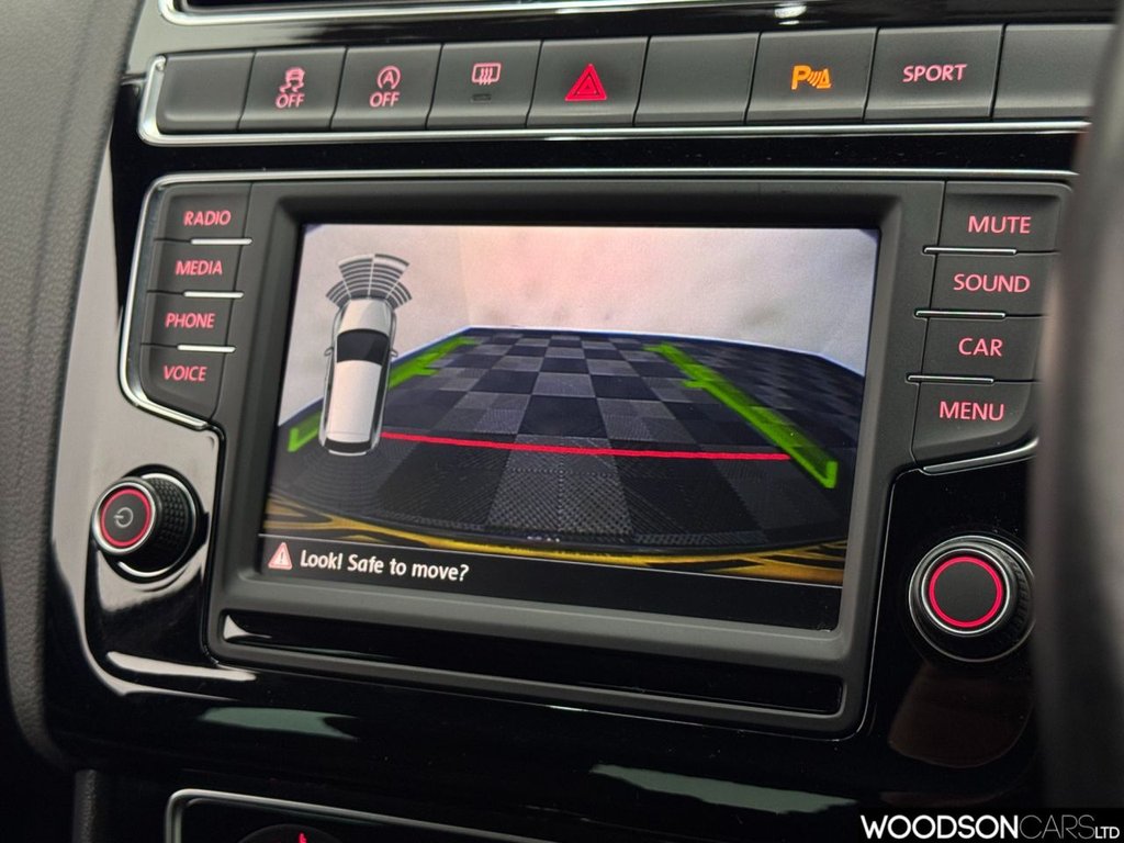 Used Volkswagen Polo 2015 for sale - 76841691: Photo 15