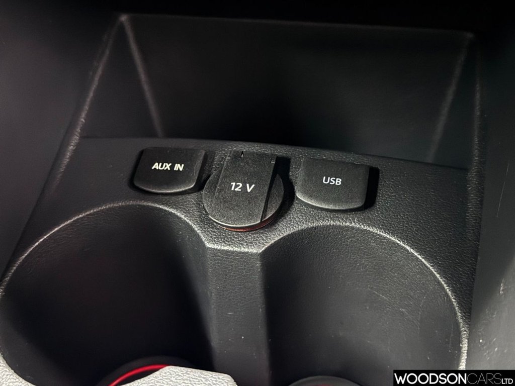 Used Volkswagen Polo 2015 for sale - 76841691: Photo 34