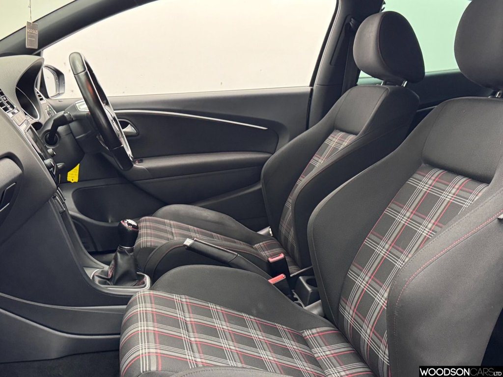 Used Volkswagen Polo 2015 for sale - 76841691: Photo 7