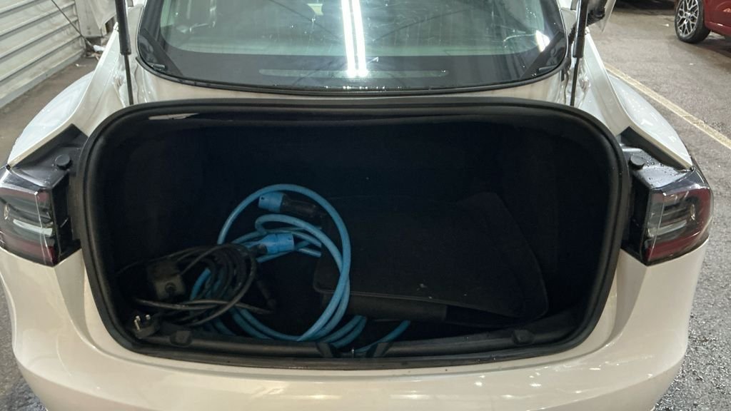 Used Tesla Model 3 2020 for sale - 76783760: Photo 9