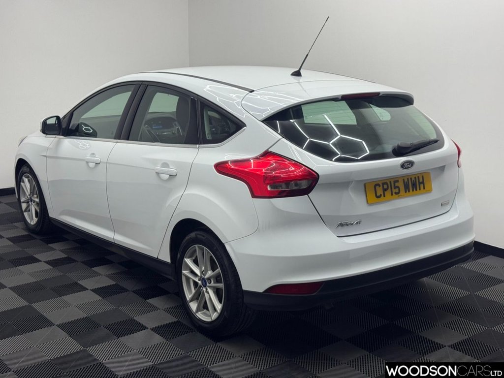 Used Ford Focus 2015 for sale - 76546550: Photo 2