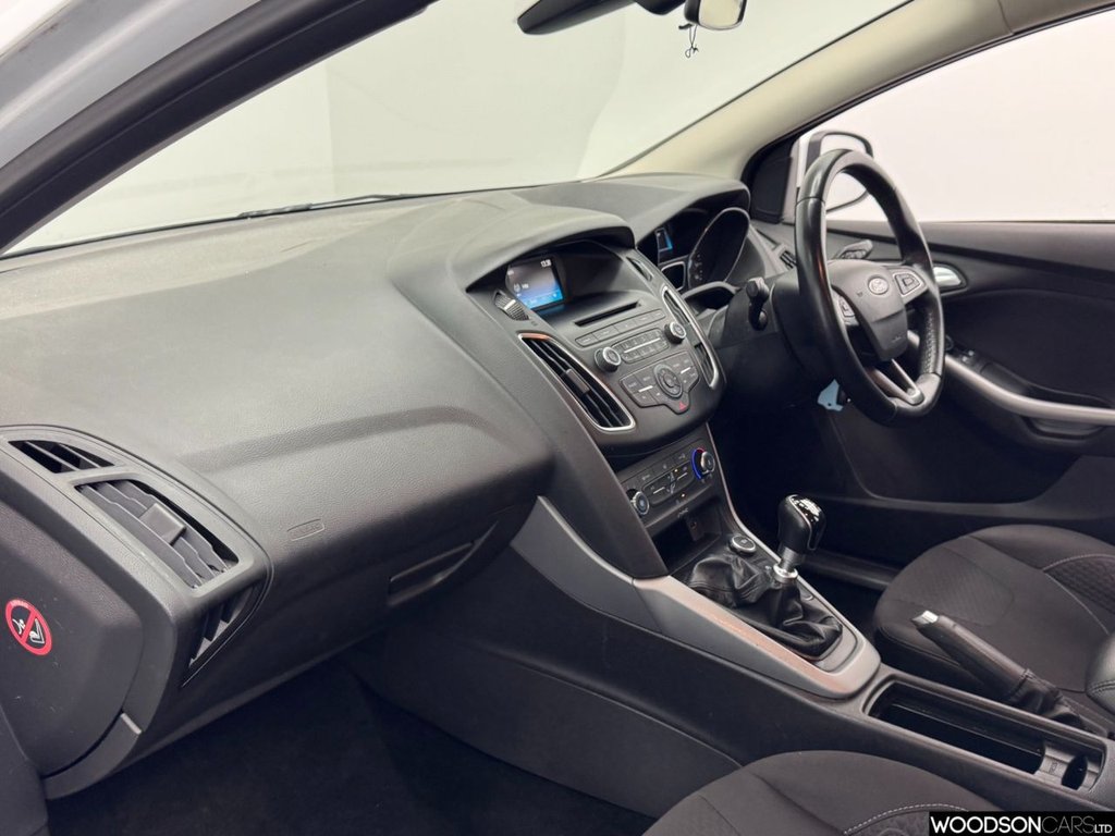 Used Ford Focus 2015 for sale - 76546550: Photo 5
