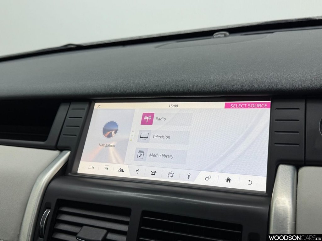 Used Land Rover Discovery Sport 2017 for sale - 78068378: Photo 17