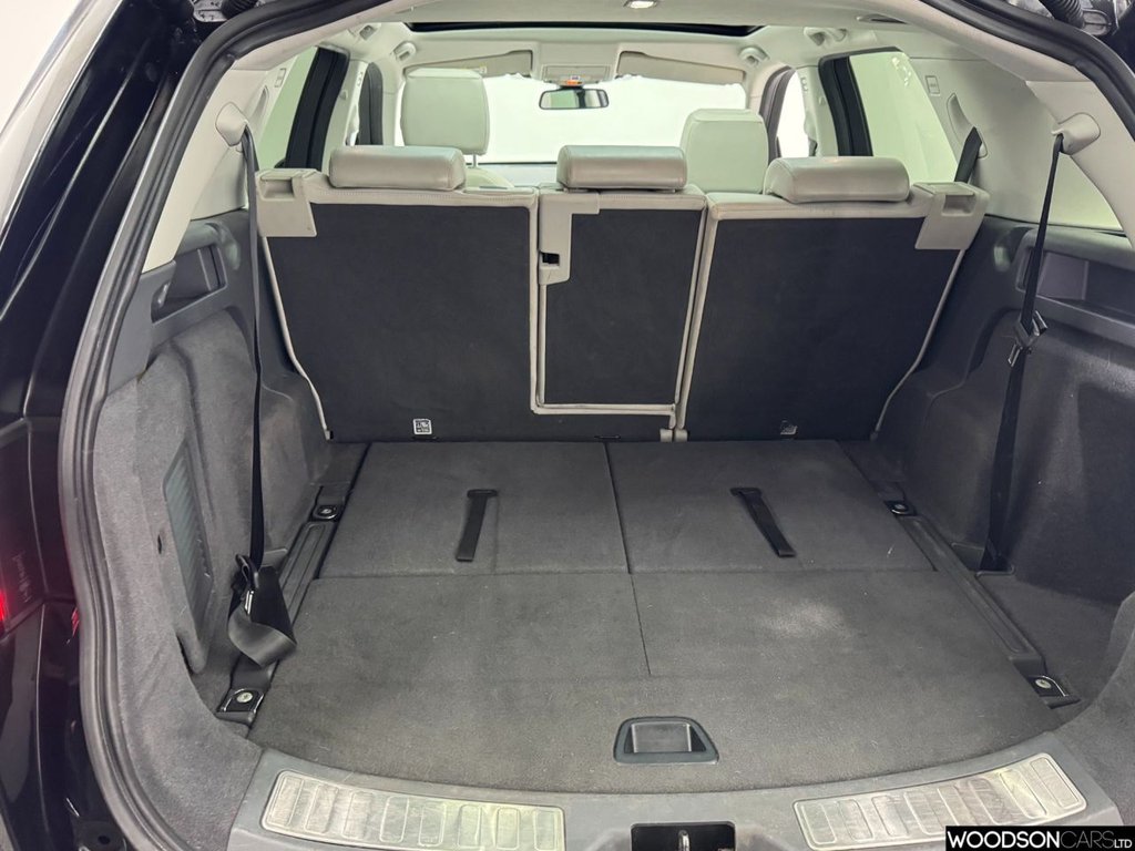 Used Land Rover Discovery Sport 2017 for sale - 78068378: Photo 32