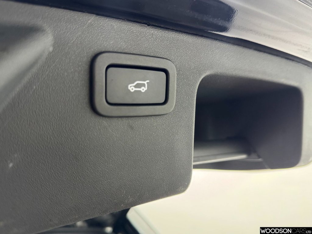 Used Land Rover Discovery Sport 2017 for sale - 78068378: Photo 34