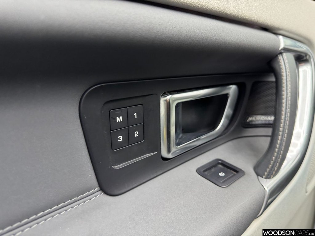 Used Land Rover Discovery Sport 2017 for sale - 78068378: Photo 45