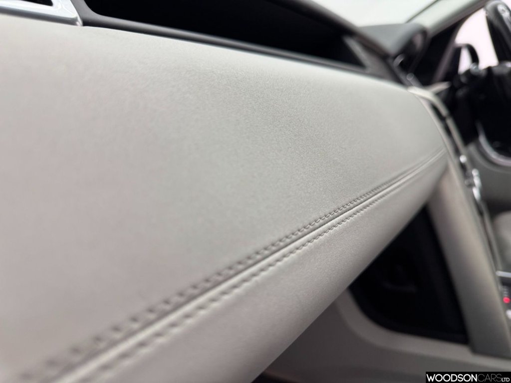 Used Land Rover Discovery Sport 2017 for sale - 78068378: Photo 46