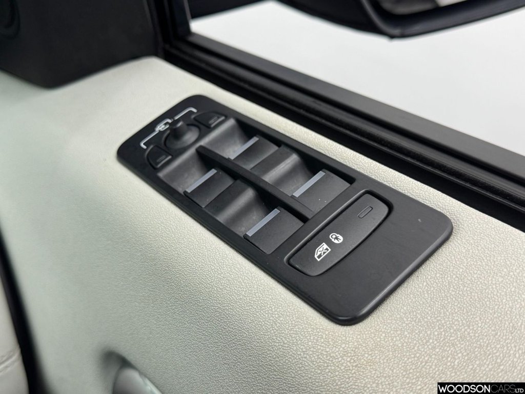 Used Land Rover Discovery Sport 2017 for sale - 78068378: Photo 49