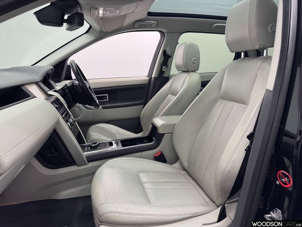 Used Land Rover Discovery Sport 2017 for sale - 78068378: Photo 6