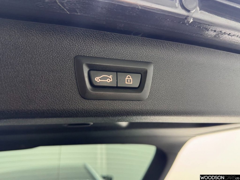 Used BMW 5 Series 2018 for sale - 76985975: Photo 30