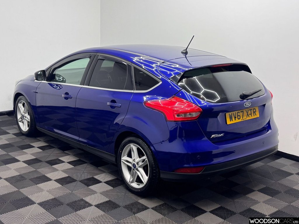 Used Ford Focus 2017 for sale - 76962354: Photo 2