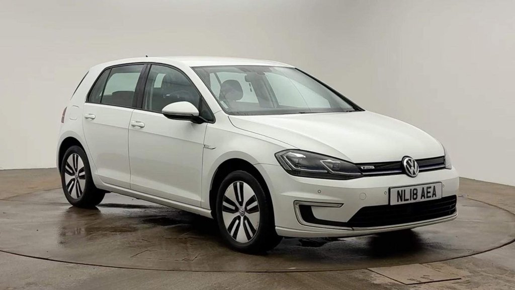 Used Volkswagen Golf 2018 for sale - 78068616: Photo 1