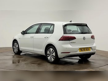 Used Volkswagen Golf 2018 for sale - 78068616: Photo
