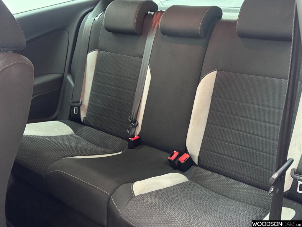 Used Volkswagen Polo 2013 for sale - 77038220: Photo 9