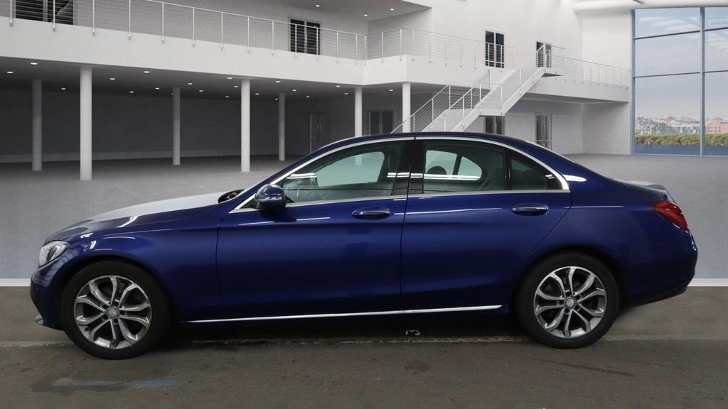 Used Mercedes-Benz C Class 2015 for sale - 77936980: Photo 12