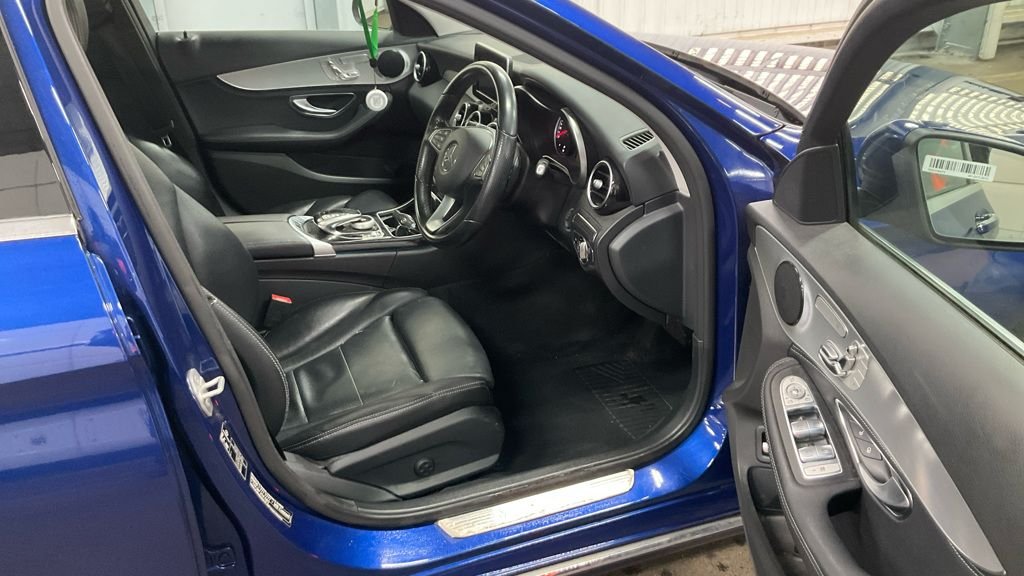 Used Mercedes-Benz C Class 2015 for sale - 77936980: Photo 5