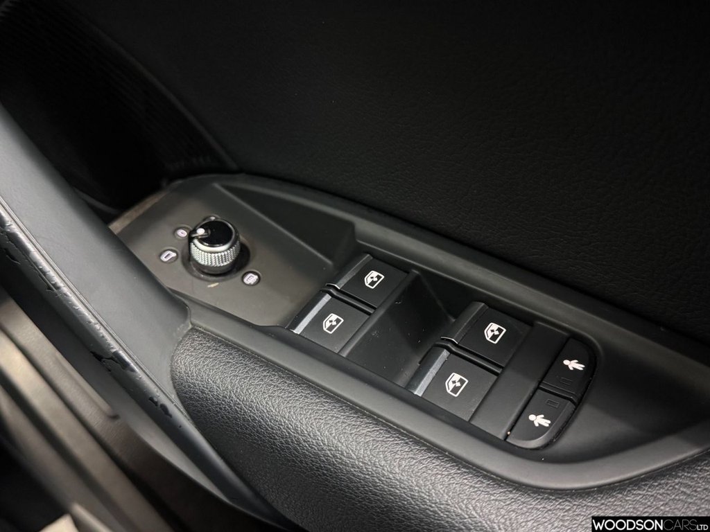 Used Audi Q5 2017 for sale - 77288421: Photo 38