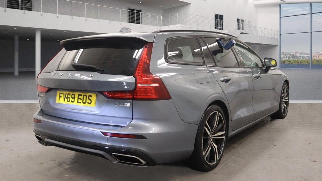 Used Volvo V60 2019 for sale - 76883518: Photo 10
