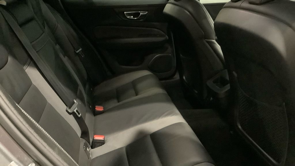 Used Volvo V60 2019 for sale - 76883518: Photo 6