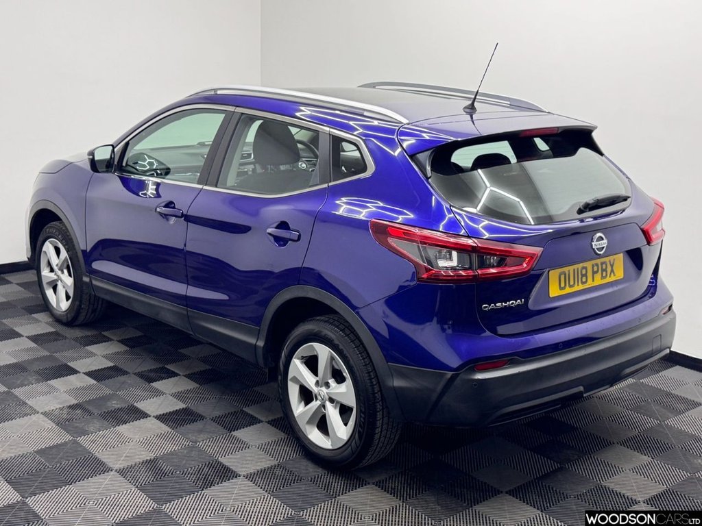 Used Nissan Qashqai 2018 for sale - 77654506: Photo 2