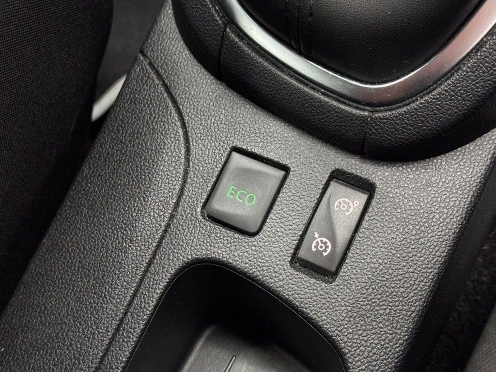 Used Renault Clio 2016 for sale - 76642845: Photo 22