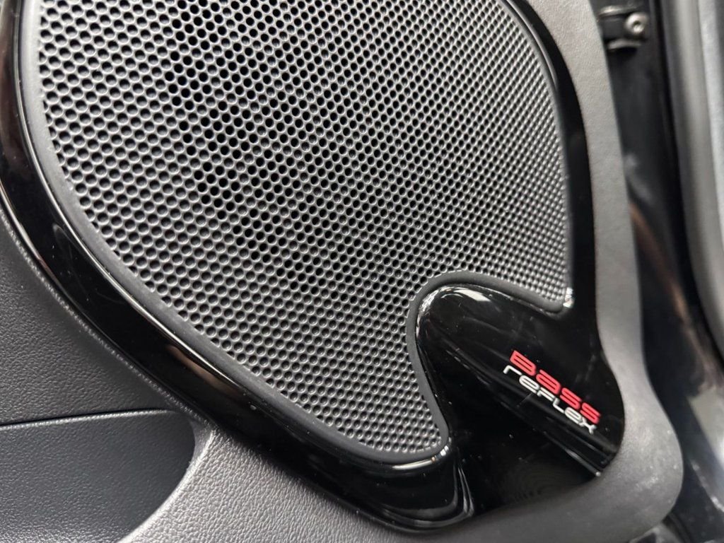 Used Renault Clio 2016 for sale - 76642845: Photo 23