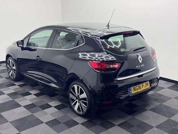 Used Renault Clio 2016 for sale - 76642845: Photo