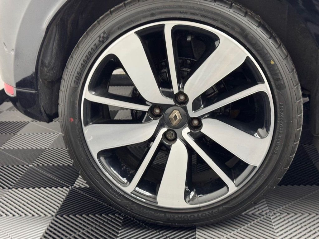 Used Renault Clio 2016 for sale - 76642845: Photo 32